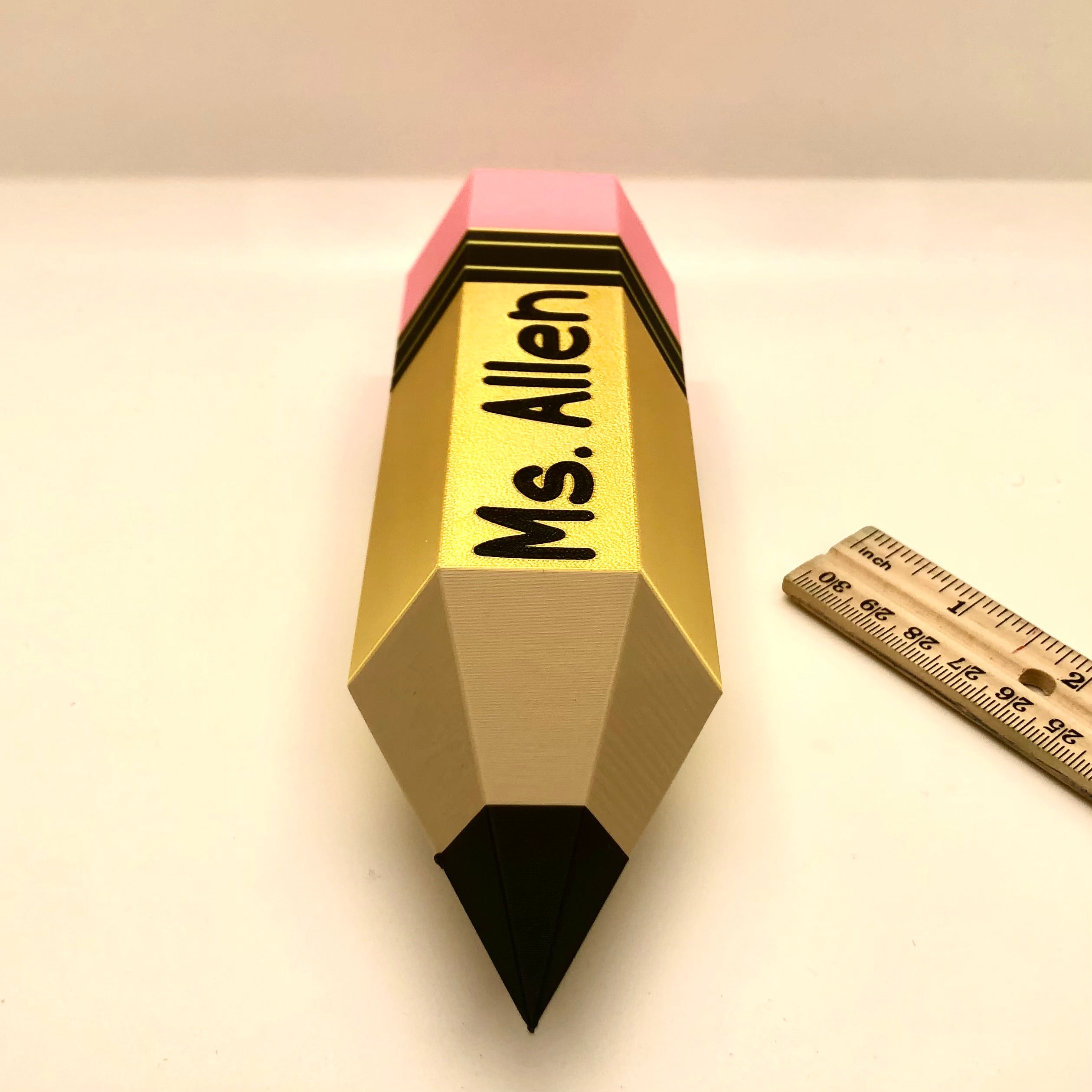 Personalized Pencil Desk Name Display