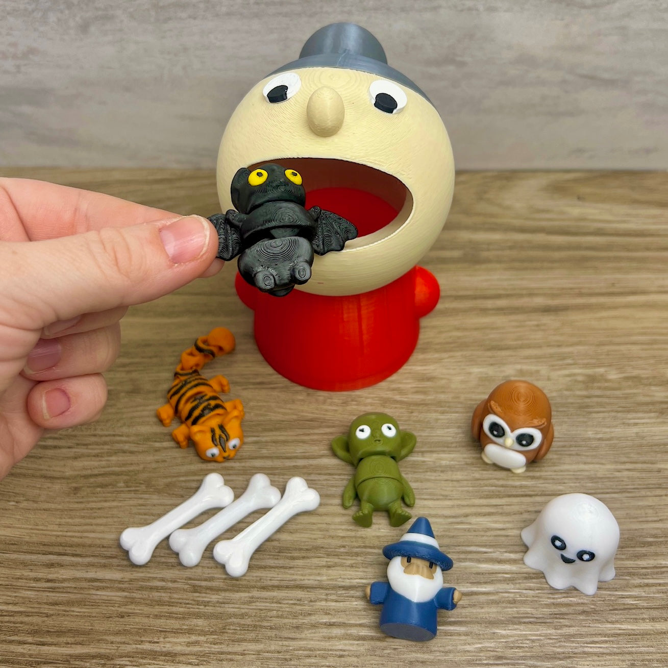 There Was An Old Lady Who Swallowed A Bat Read-Along Set (Halloween)