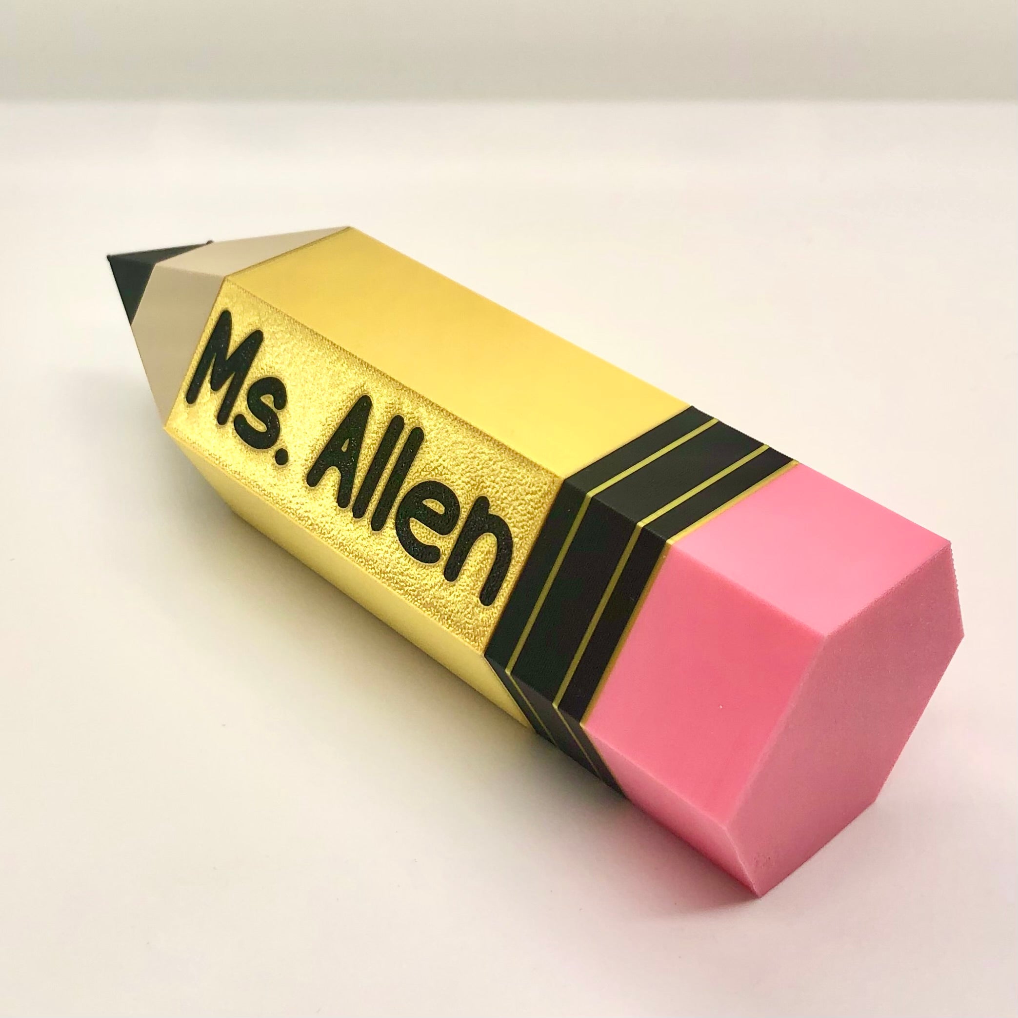 Personalized Pencil Desk Name Display